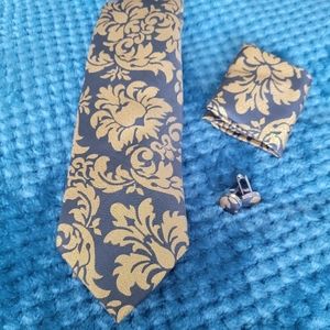 Gray & Gold Tie Set